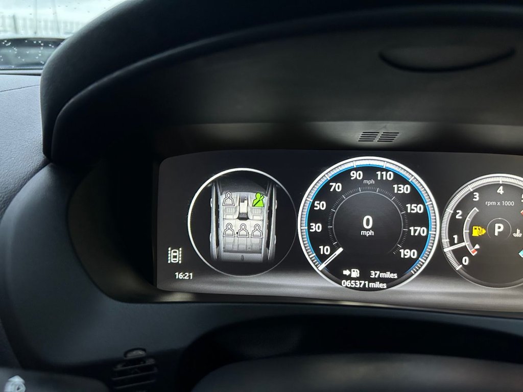 Used Jaguar F-Pace 2017 for sale - 76439351: Photo 30