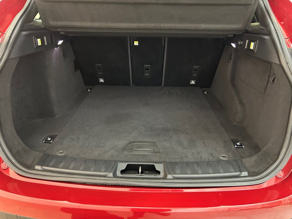 Used Jaguar F-Pace 2017 for sale - 76439351: Photo 39