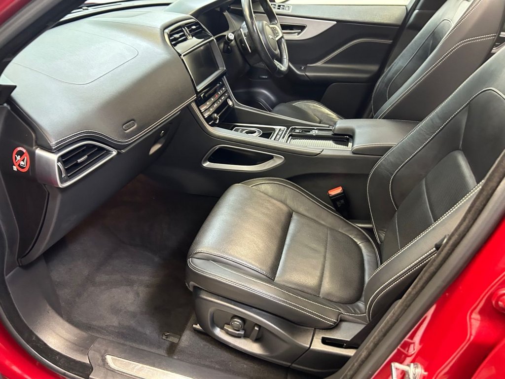 Used Jaguar F-Pace 2017 for sale - 76439351: Photo 47