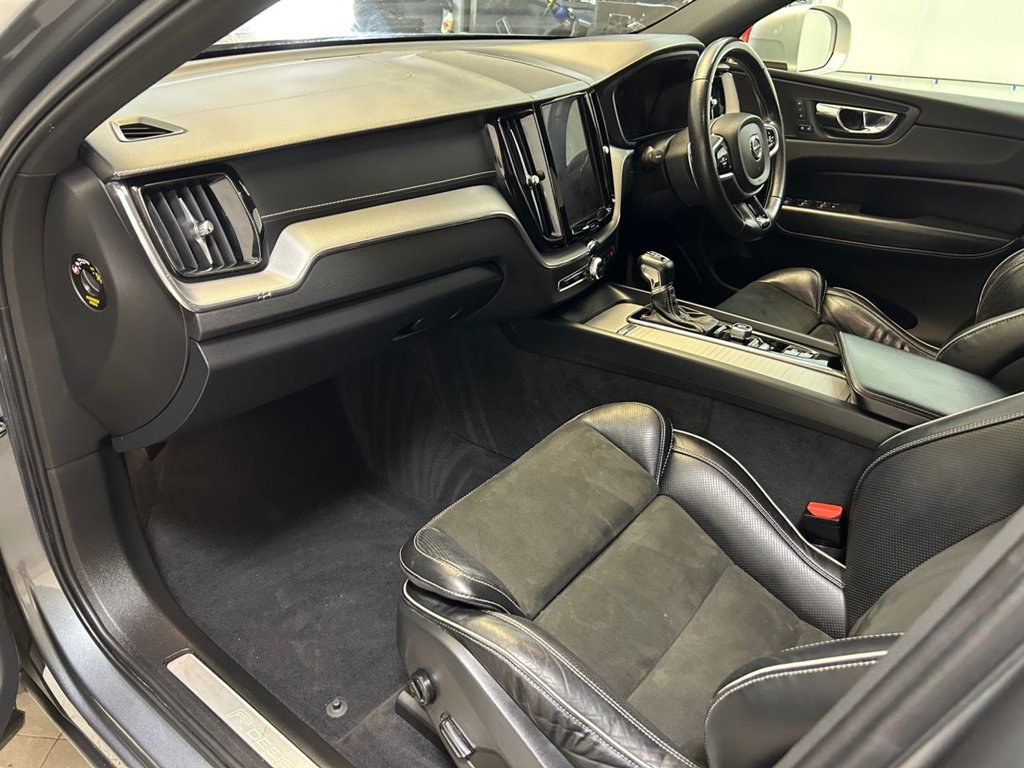 Used Volvo XC60 2018 for sale - 78172367: Photo 20