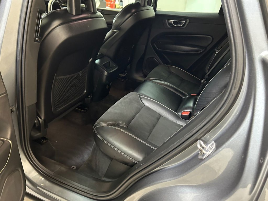 Used Volvo XC60 2018 for sale - 78172367: Photo 23