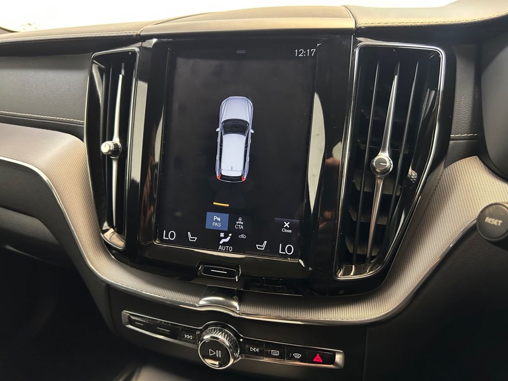 Used Volvo XC60 2018 for sale - 78172367: Photo 33