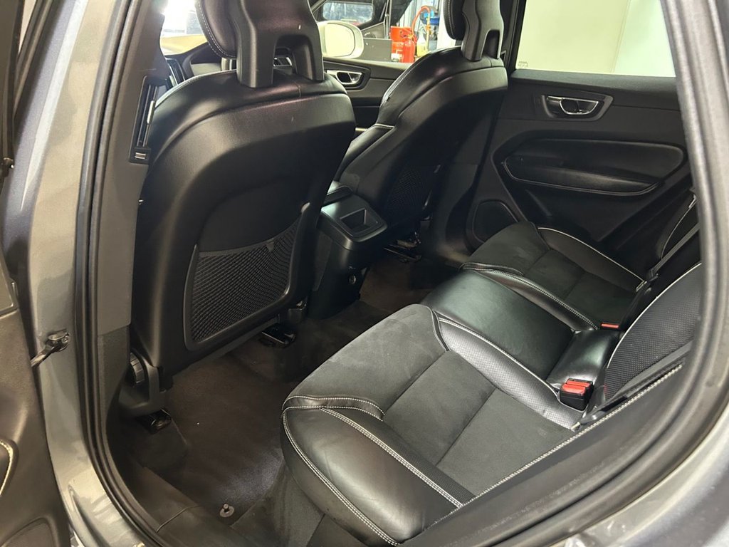 Used Volvo XC60 2018 for sale - 78172367: Photo 35