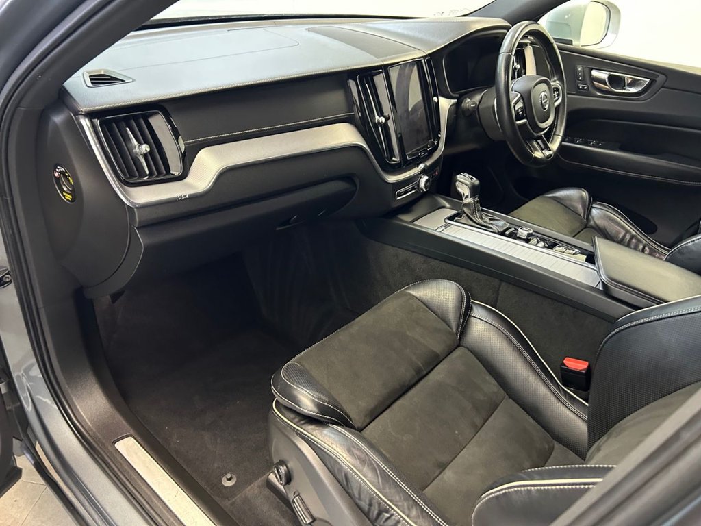 Used Volvo XC60 2018 for sale - 78172367: Photo 44