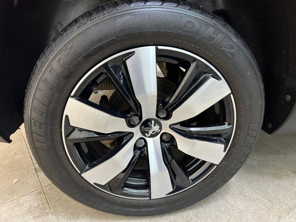 Used Peugeot 2008 2015 for sale - 76558897: Photo 14