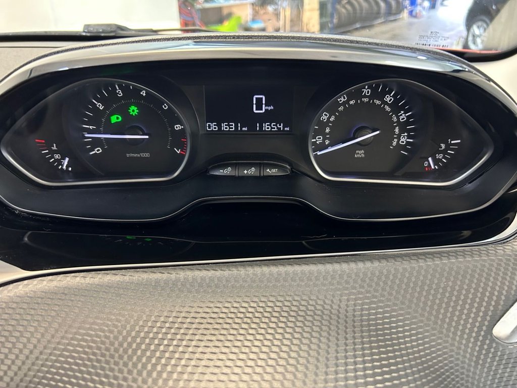 Used Peugeot 2008 2015 for sale - 76558897: Photo 29