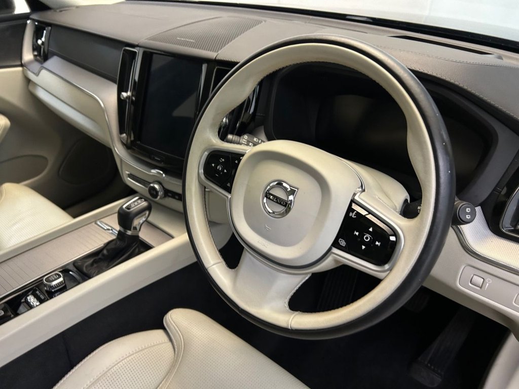 Used Volvo XC60 2019 for sale - 76867352: Photo 19