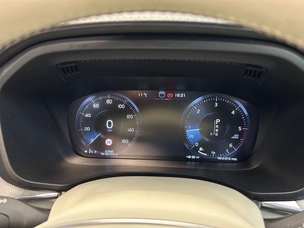 Used Volvo XC60 2019 for sale - 76867352: Photo 33