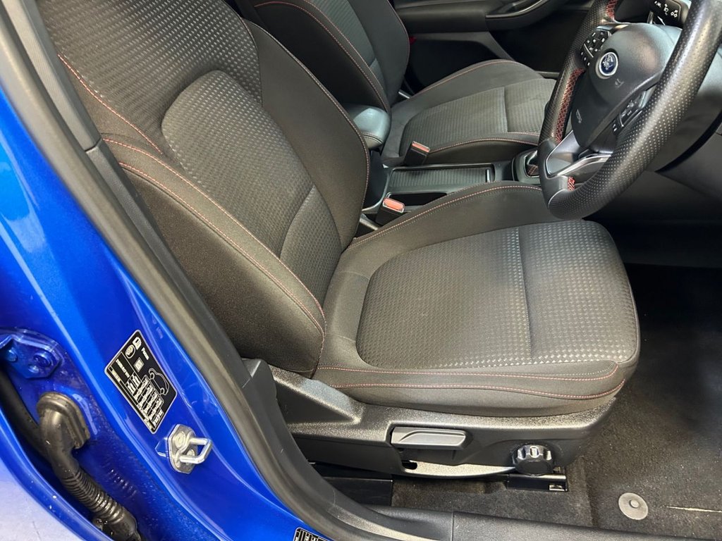 Used Ford Focus 2023 for sale - 76500964: Photo 14