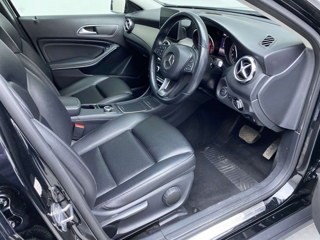 Used Mercedes-Benz GLA 2018 for sale - 77634567: Photo 9