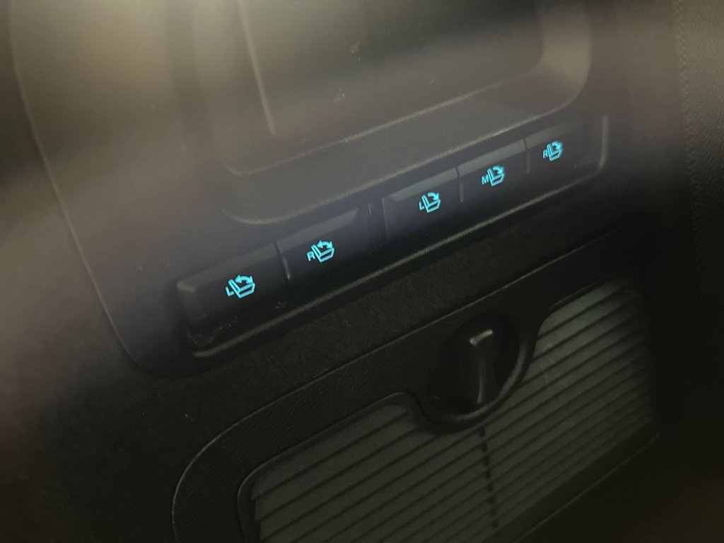 Used Ford Galaxy 2021 for sale - 76372302: Photo 34