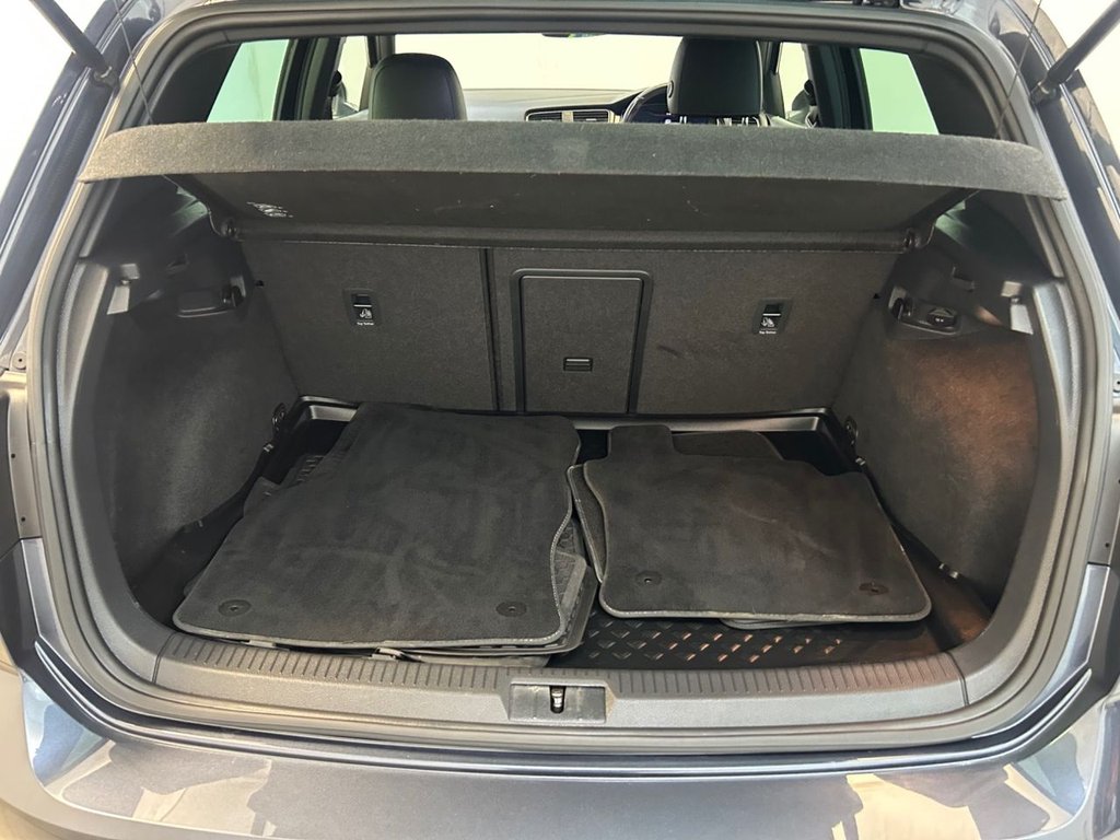 Used Volkswagen Golf 2017 for sale - 78088380: Photo 23