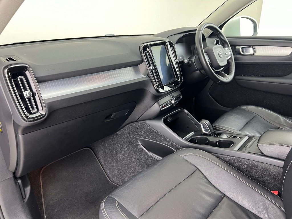 Used Volvo XC40 2018 for sale - 76372308: Photo 16