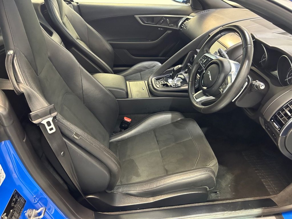 Used Jaguar F-Type 2018 for sale - 77042564: Photo 16