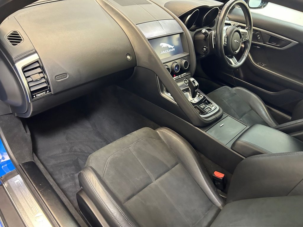 Used Jaguar F-Type 2018 for sale - 77042564: Photo 17
