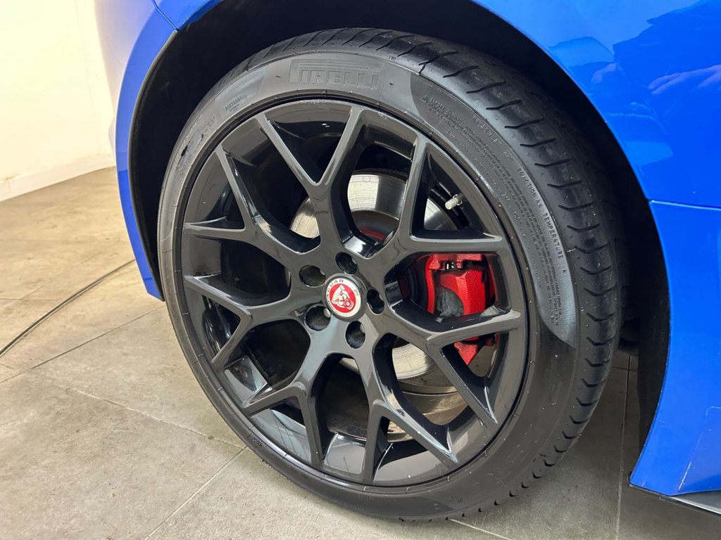 Used Jaguar F-Type 2018 for sale - 77042564: Photo 27