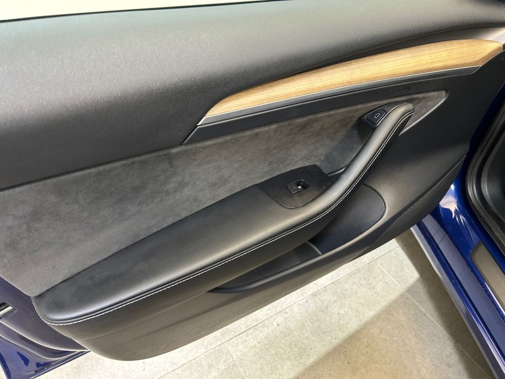 Used Tesla Model 3 2022 for sale - 76642500: Photo 43