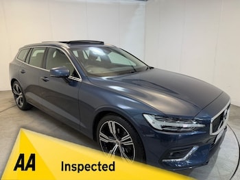 Used Volvo V60 2018 for sale - 79592061: Photo