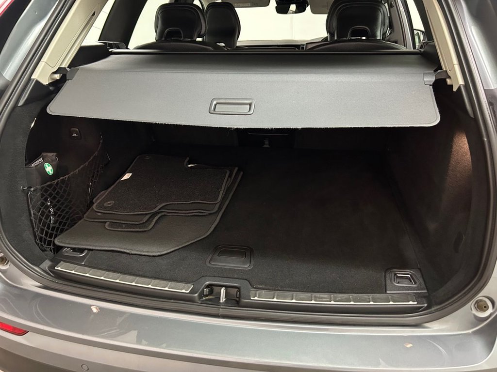 Used Volvo XC60 2019 for sale - 76372297: Photo 28