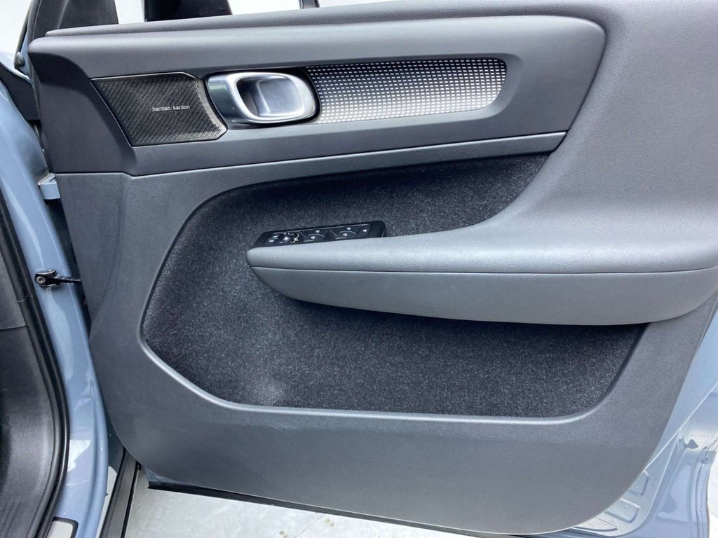 Used Volvo XC40 2021 for sale - 76821033: Photo 26