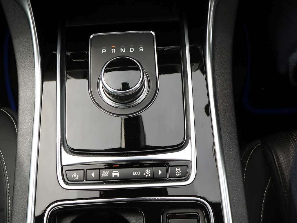 Used Jaguar XE 2019 for sale - 76372300: Photo 13