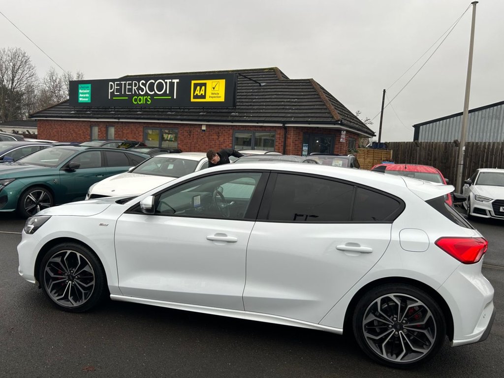 Used Ford Focus 2020 for sale - 76985869: Photo 10