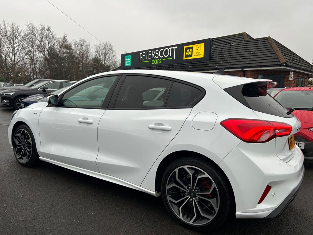 Used Ford Focus 2020 for sale - 76985869: Photo 12