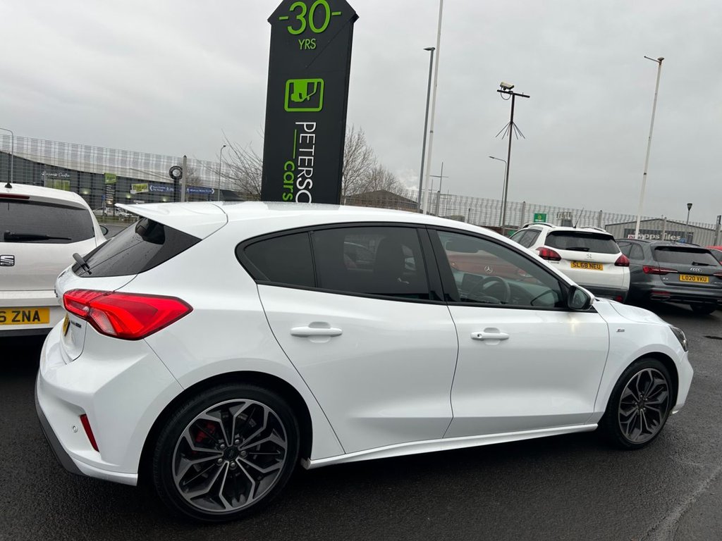 Used Ford Focus 2020 for sale - 76985869: Photo 5