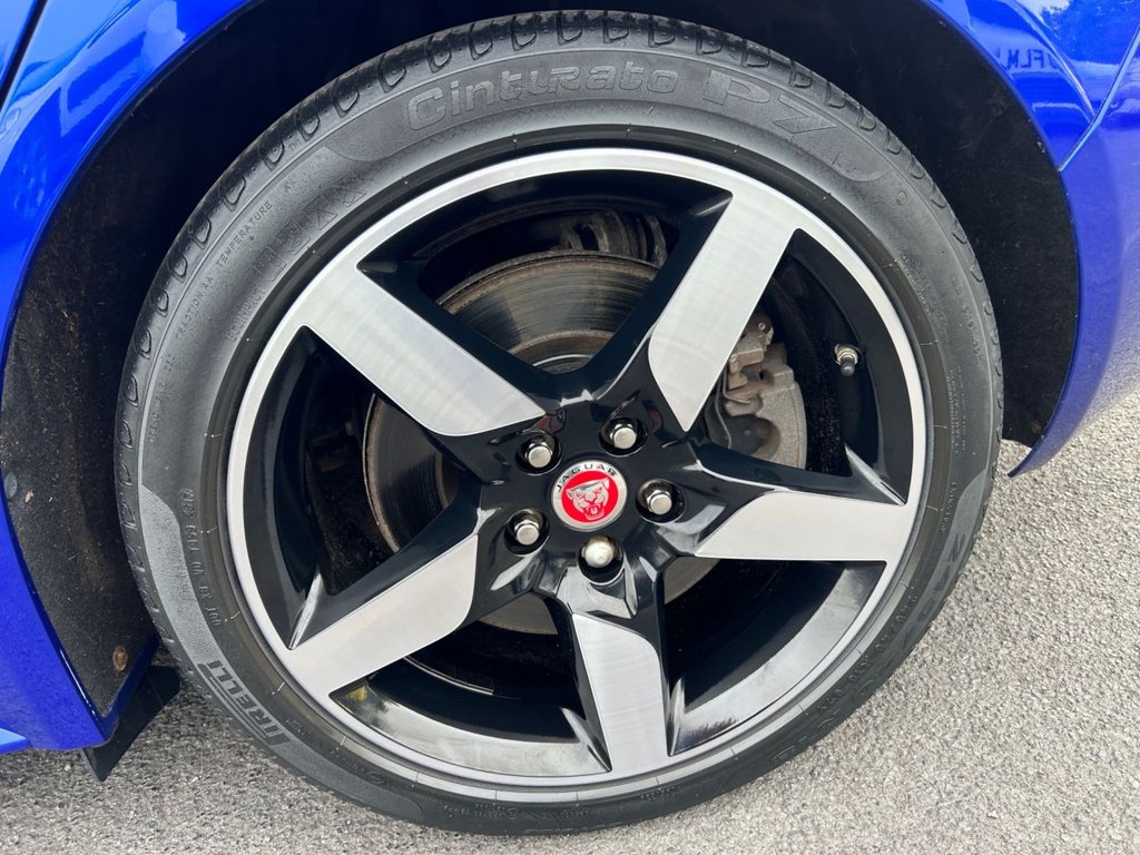 Used Jaguar XE 2017 for sale - 76372299: Photo 17