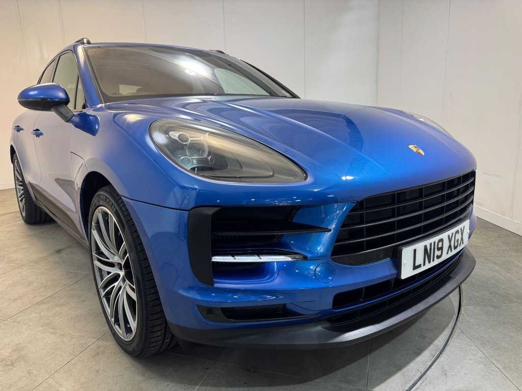 Used Porsche Macan 2019 for sale - 76973368: Photo 2