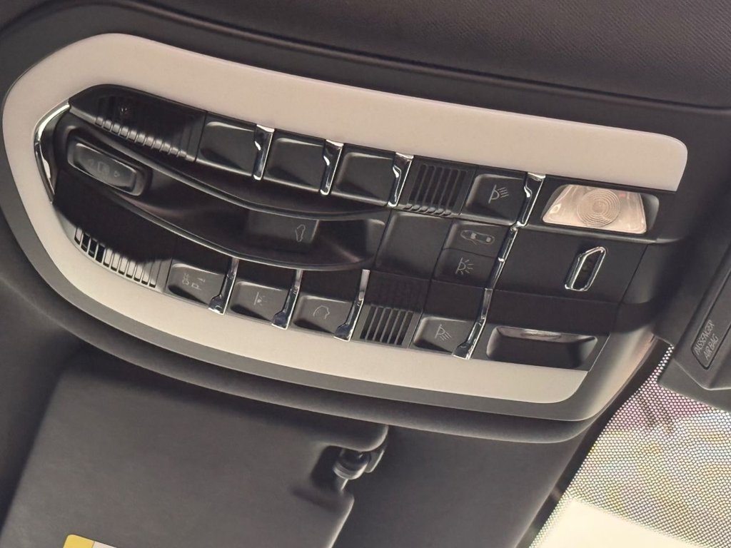 Used Porsche Macan 2019 for sale - 76973368: Photo 34