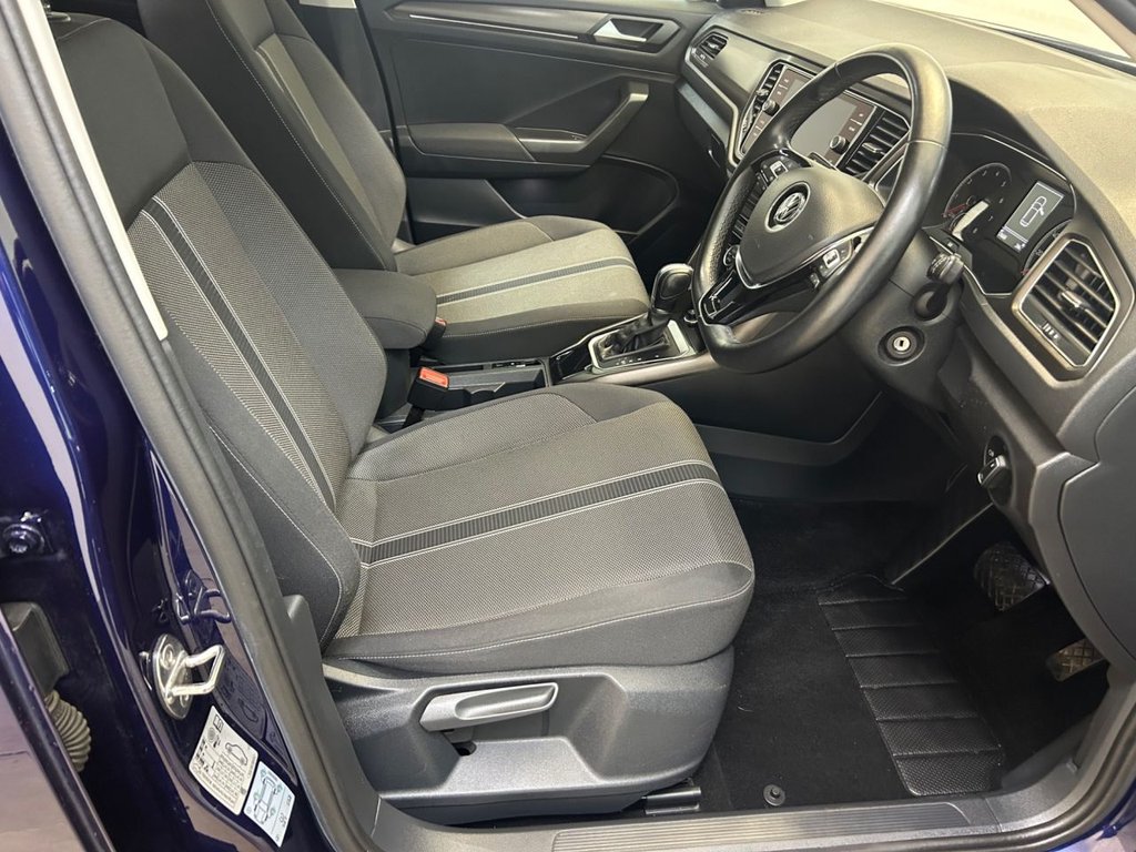 Used Volkswagen T-Roc 2019 for sale - 77122187: Photo 14