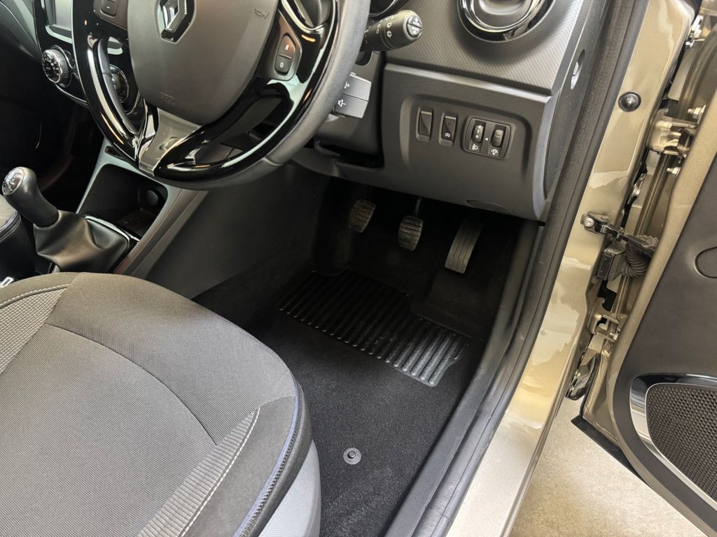 Used Renault Captur 2015 for sale - 77600233: Photo 20