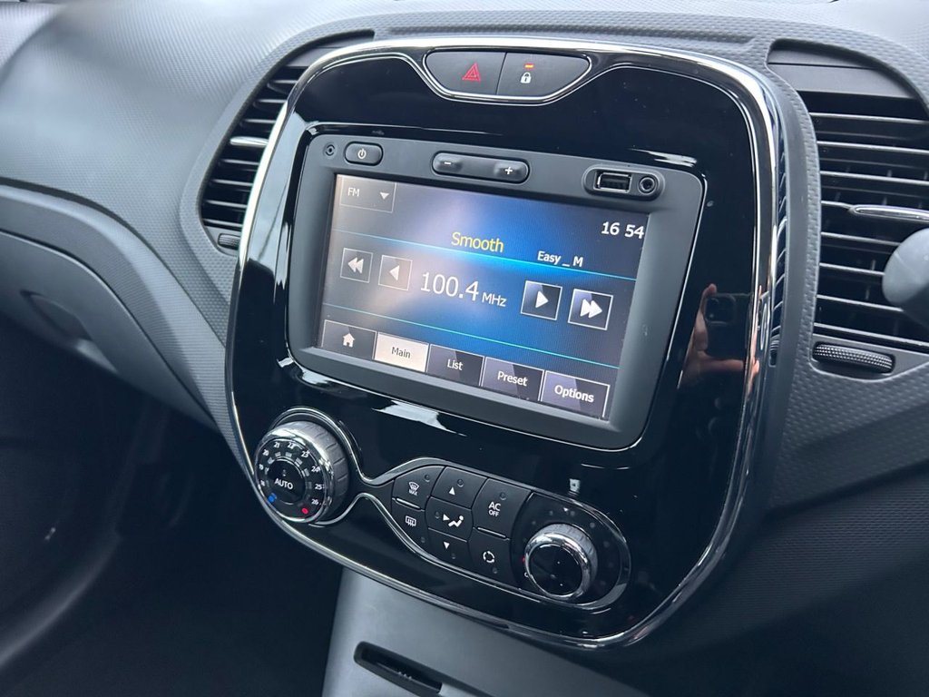 Used Renault Captur 2015 for sale - 77600233: Photo 30