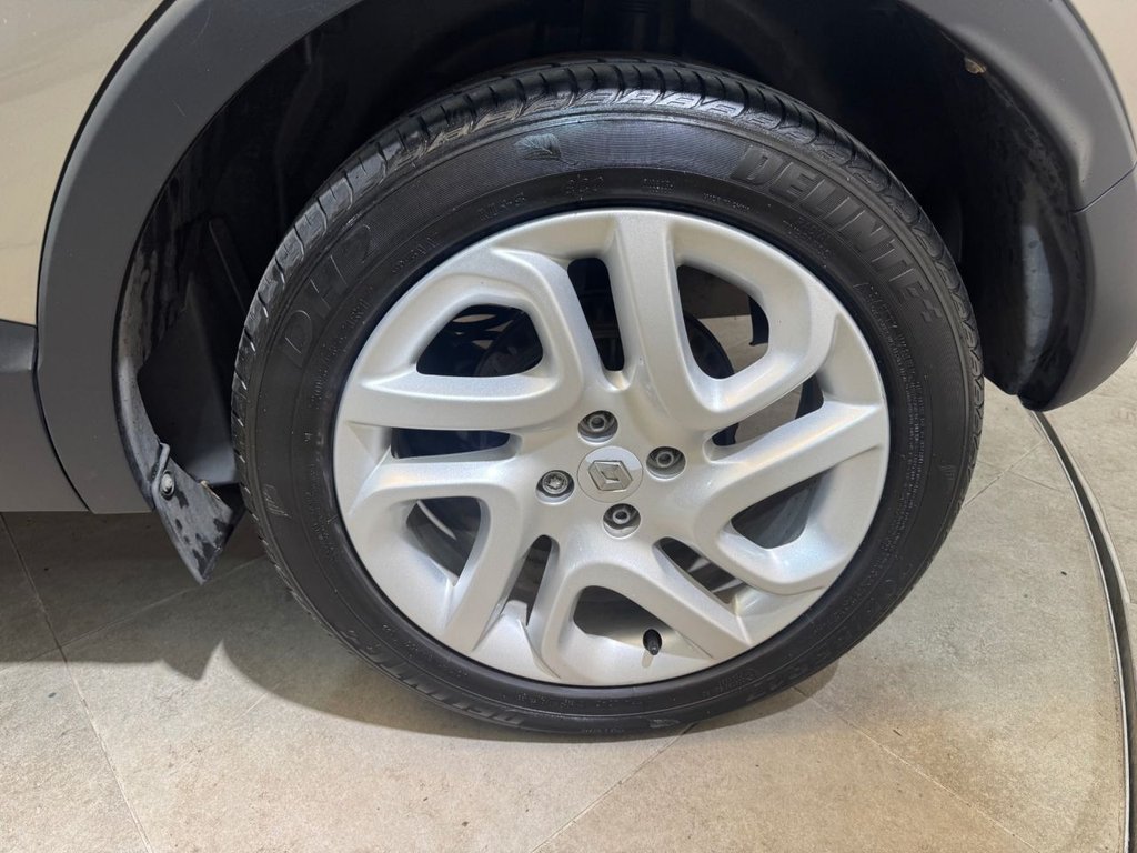 Used Renault Captur 2015 for sale - 77600233: Photo 37