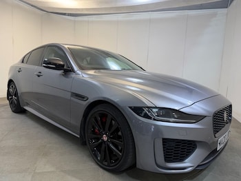 Used Jaguar XE 2020 for sale - 79035119: Photo