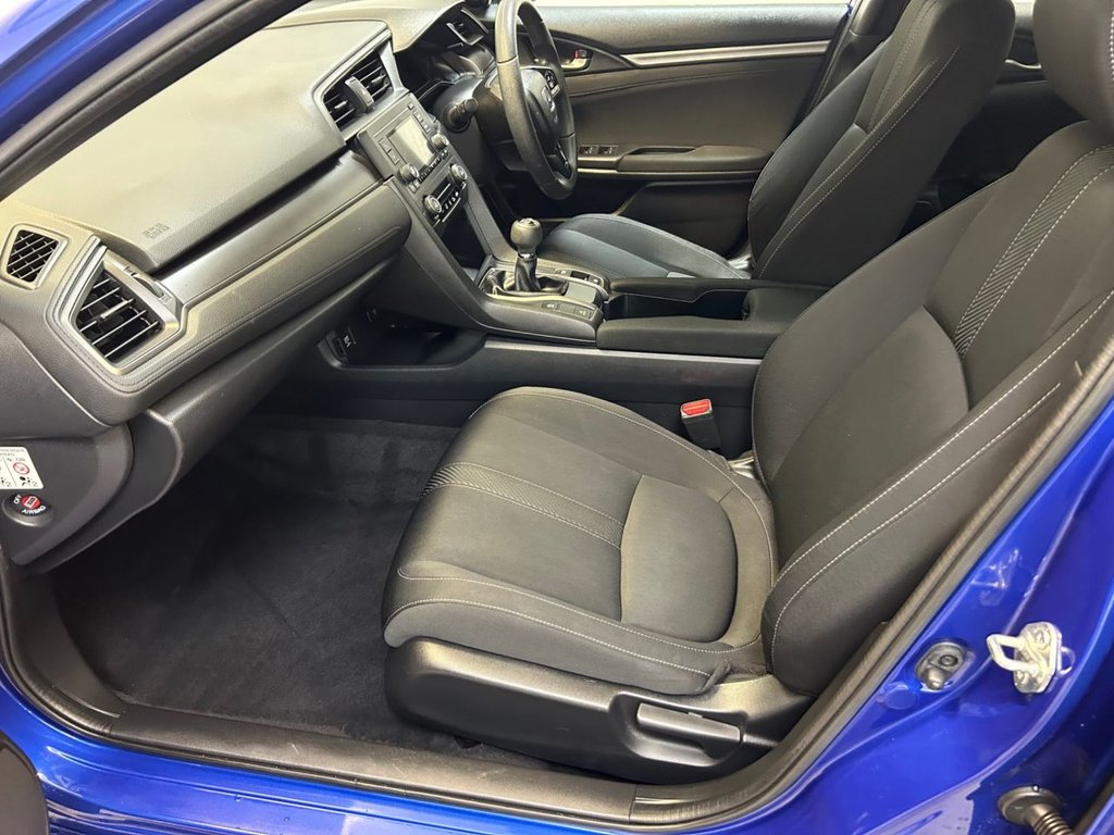 Used Honda Civic 2017 for sale - 76803754: Photo 17