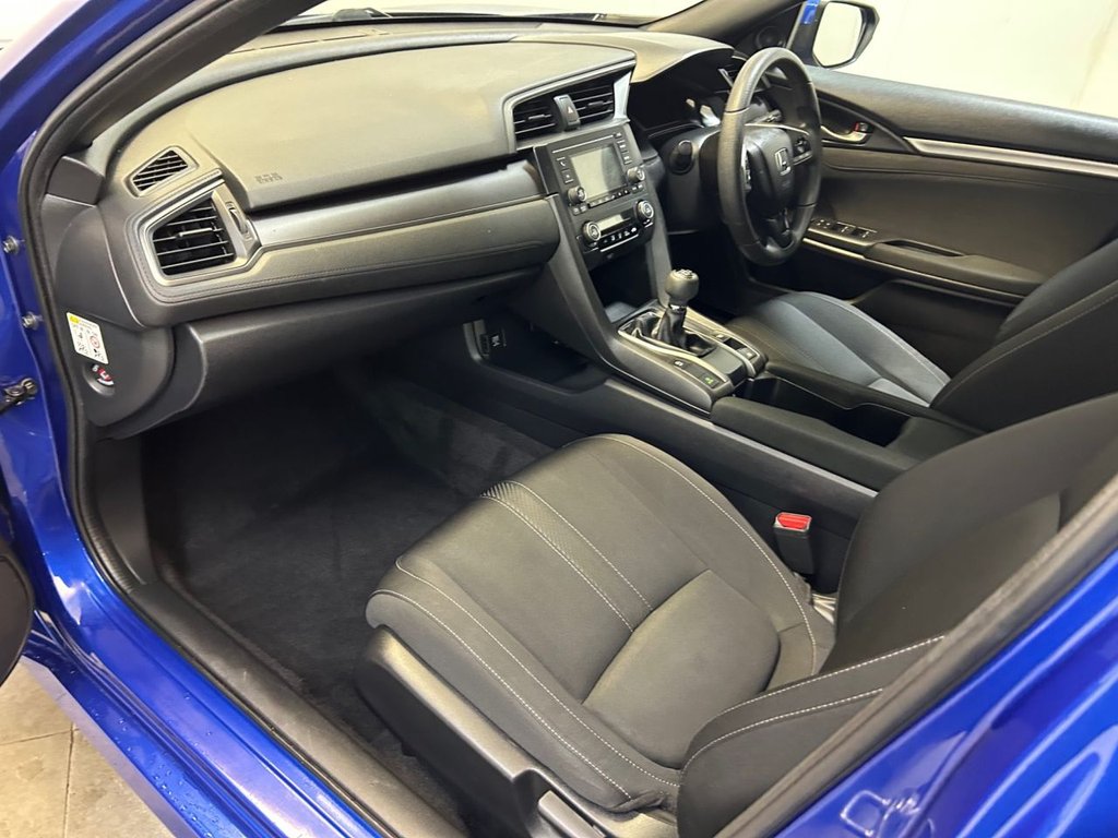 Used Honda Civic 2017 for sale - 76803754: Photo 18