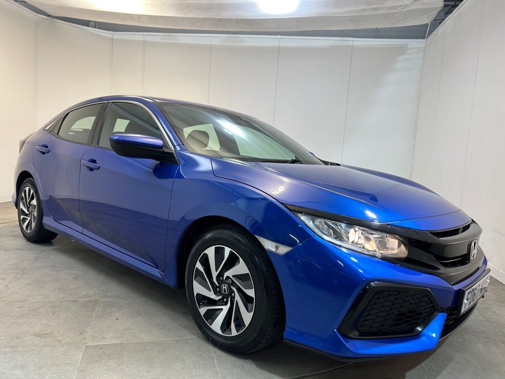 Used Honda Civic 2017 for sale - 76803754: Photo 2