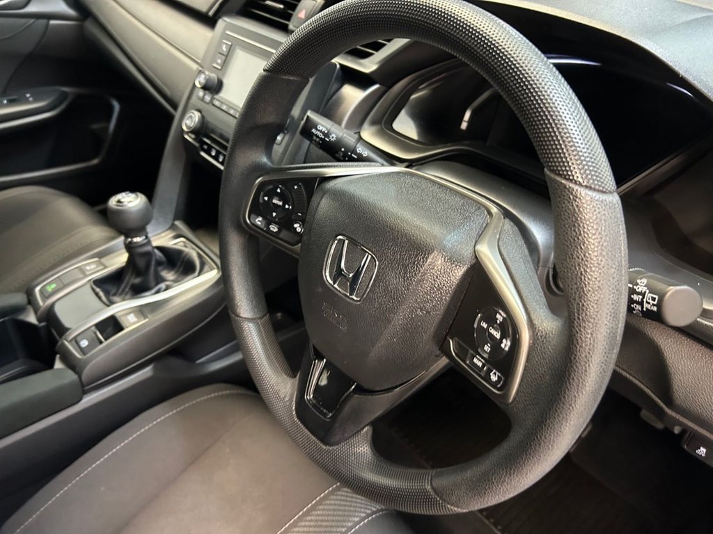 Used Honda Civic 2017 for sale - 76803754: Photo 21