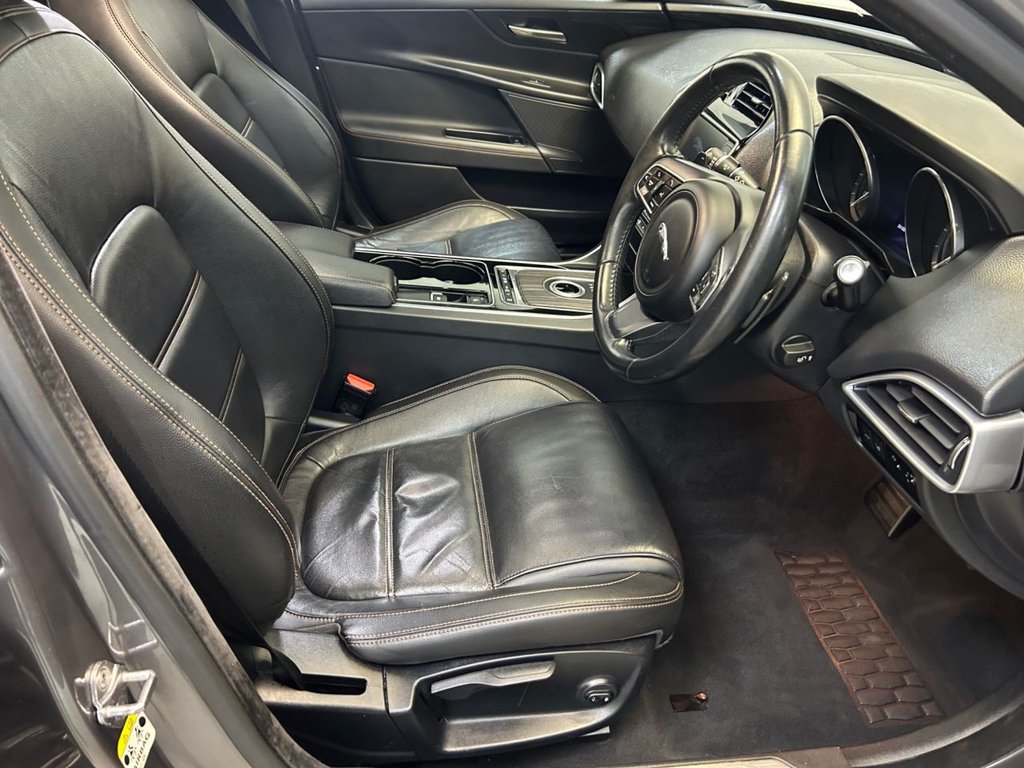 Used Jaguar XE 2015 for sale - 77660263: Photo 13