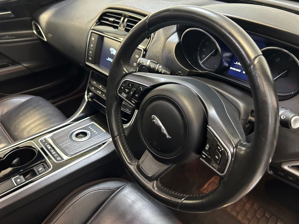 Used Jaguar XE 2015 for sale - 77660263: Photo 15