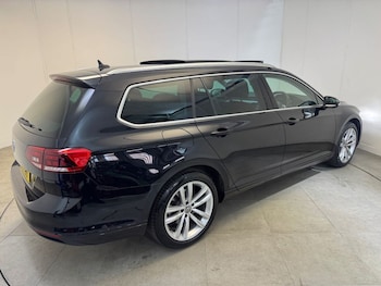 Used Volkswagen Passat 2021 for sale - 79476053: Photo