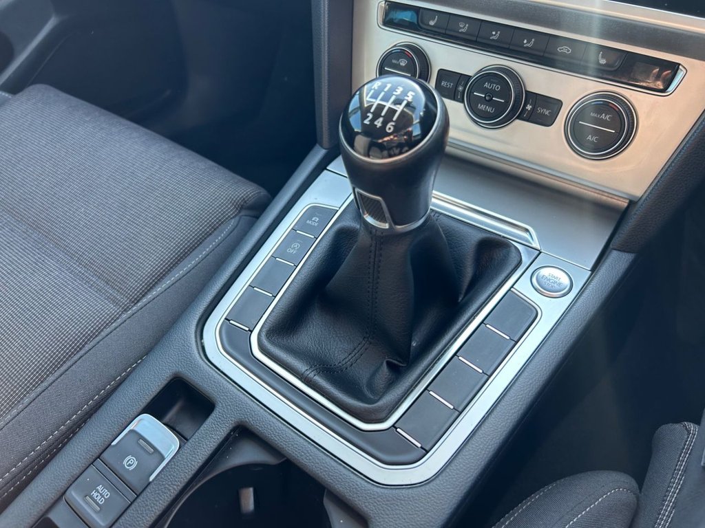 Used Volkswagen Passat 2018 for sale - 77941775: Photo 38