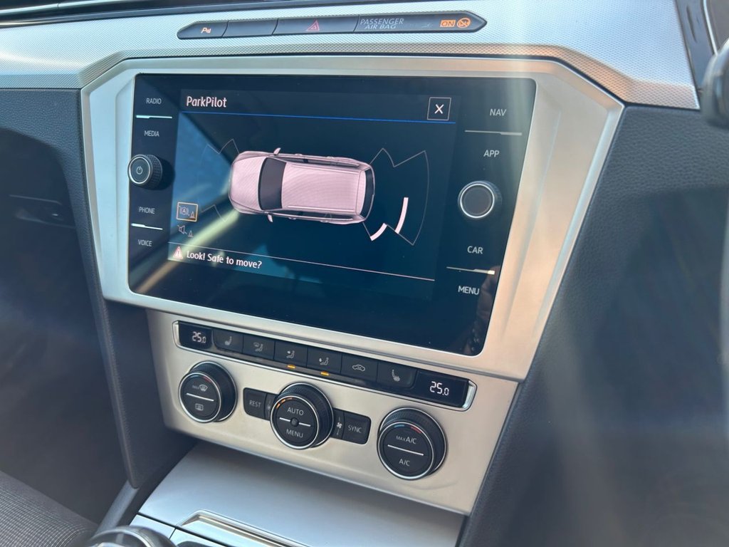 Used Volkswagen Passat 2018 for sale - 77941775: Photo 39