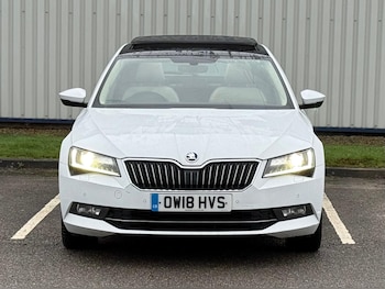 Used Skoda Superb 2018 for sale - 78878793: Photo