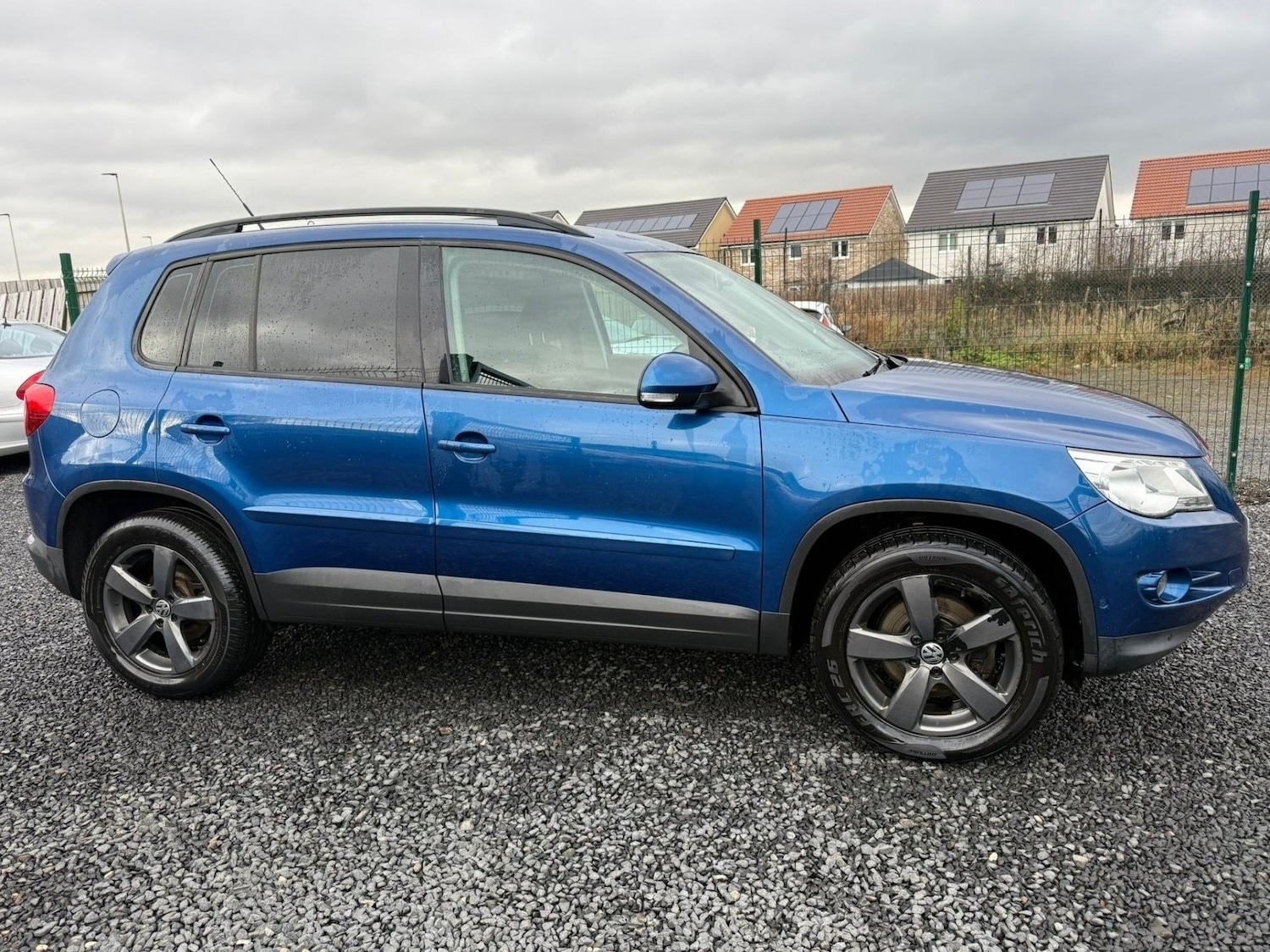 Used Volkswagen Tiguan 2010 for sale - 76815157: Photo 1