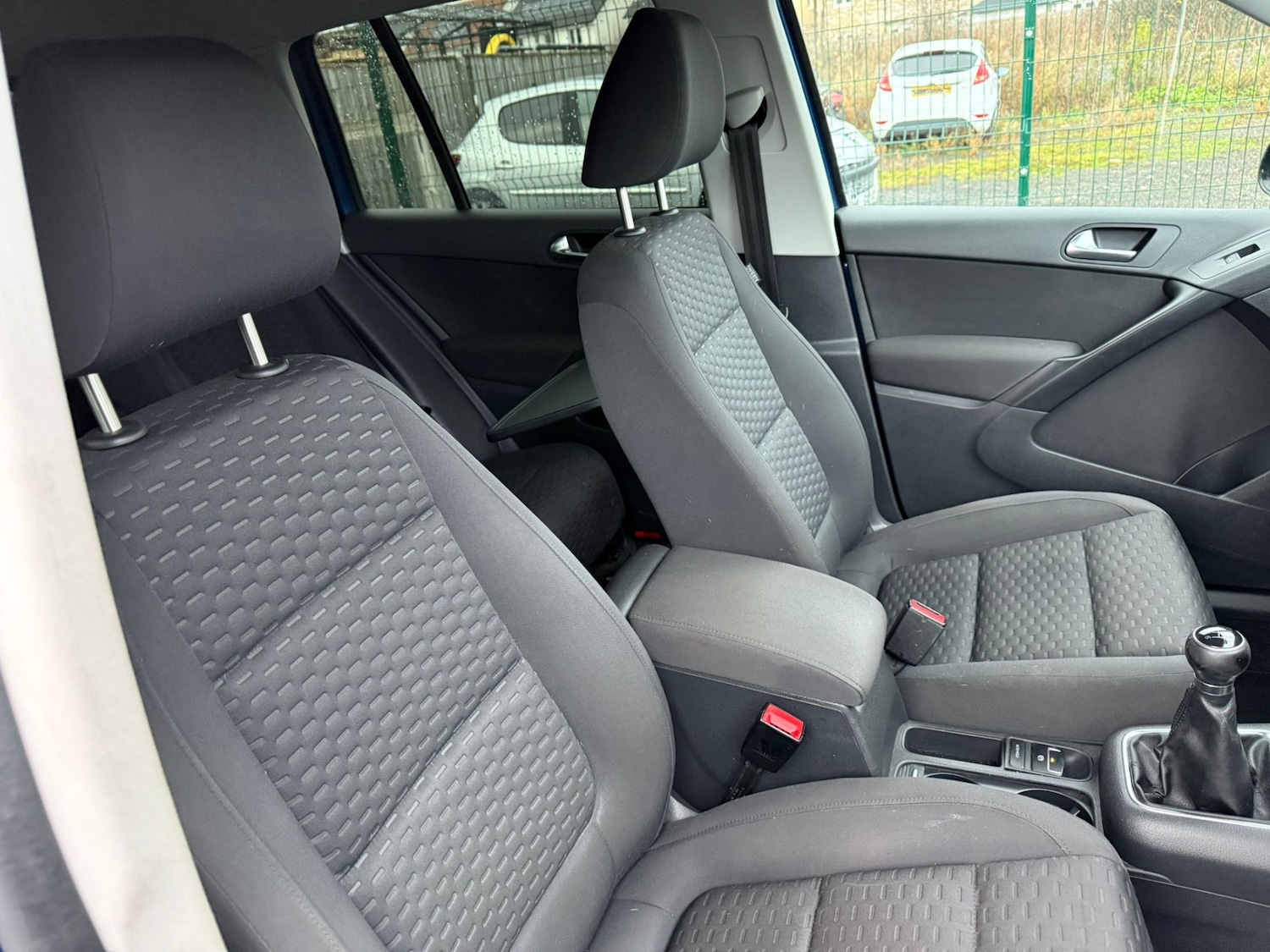 Used Volkswagen Tiguan 2010 for sale - 76815157: Photo 10