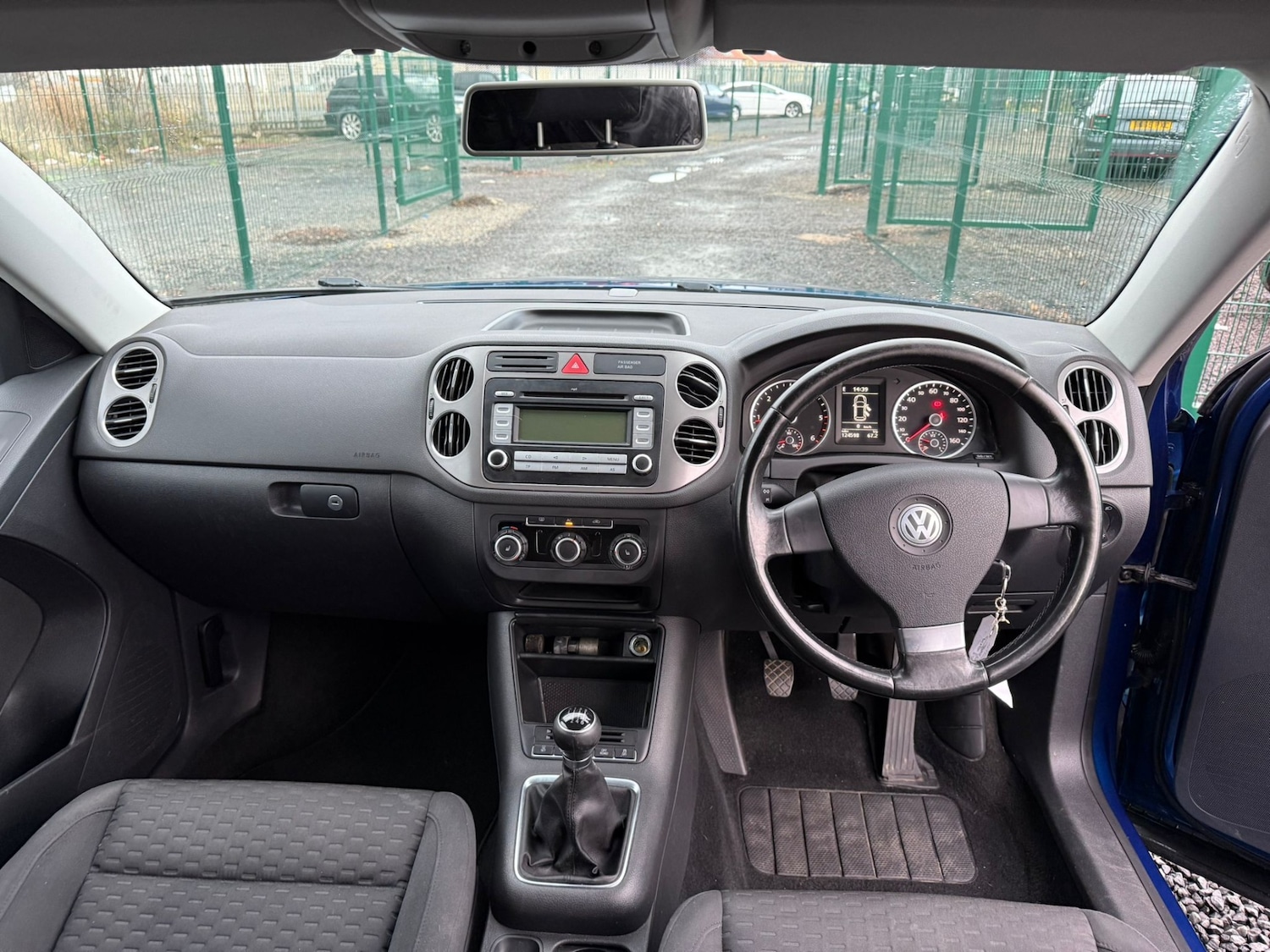 Used Volkswagen Tiguan 2010 for sale - 76815157: Photo 12