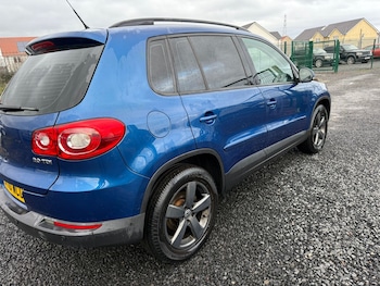 Used Volkswagen Tiguan 2010 for sale - 76815157: Photo